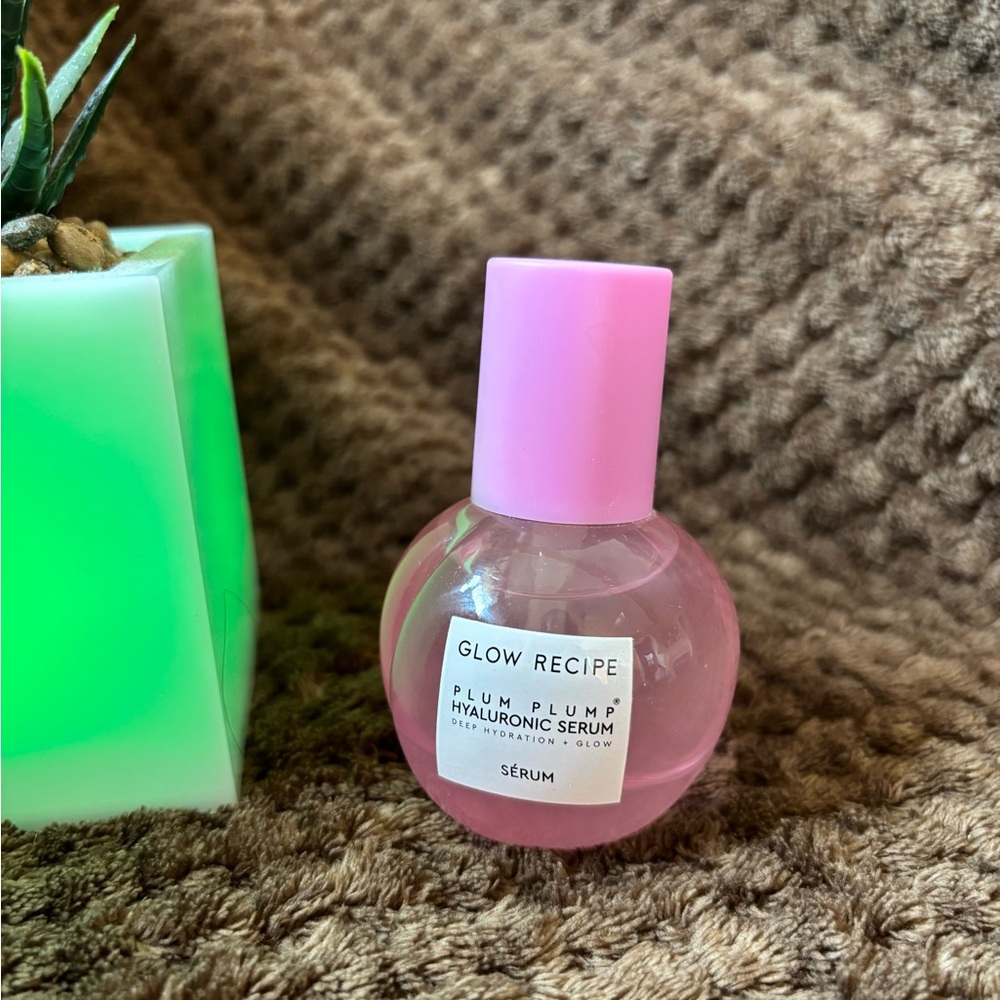 🎀GLOW RECIPE PLUM PLUMP HYALURONIC SERUM🎀